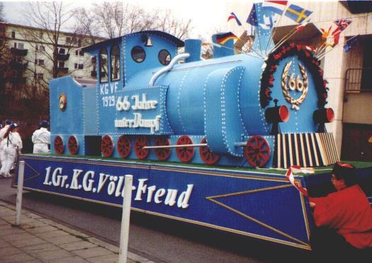 Rosenmontagswagen Nicola I. & Claudia II., 1995